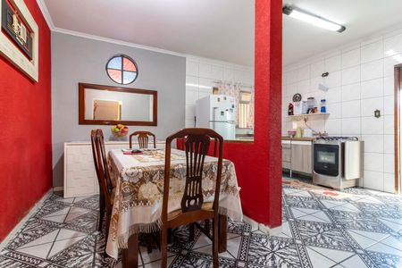 Casa à venda com 151m², 3 quartos e 5 vagasCopa