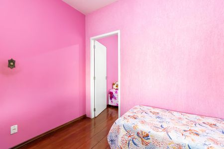 Casa à venda com 151m², 3 quartos e 5 vagasQuarto 2