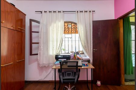 Casa à venda com 151m², 3 quartos e 5 vagasQuarto 2