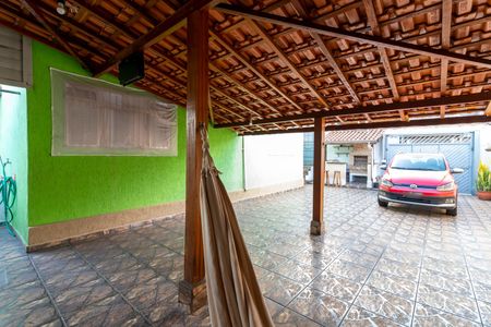 Casa à venda com 151m², 3 quartos e 5 vagasÁrea Coberta