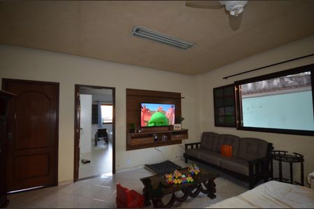 Casa para alugar com 400m², 3 quartos e 4 vagasSala