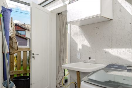 Casa para alugar com 130m², 4 quartos e 1 vagaÁrea de Serviço