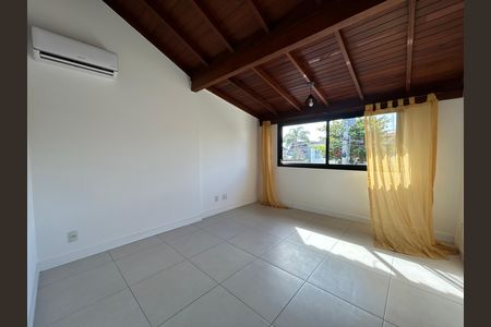 Casa para alugar com 130m², 4 quartos e 1 vaga Casa para alugar com 130m², 4 quartos e 1 vagaQuarto 1