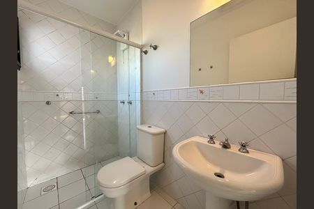 Casa para alugar com 130m², 4 quartos e 1 vaga Casa para alugar com 130m², 4 quartos e 1 vagaBanheiro suíte 2