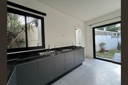 Casa para alugar com 130m², 4 quartos e 1 vaga Casa para alugar com 130m², 4 quartos e 1 vagaCozinha