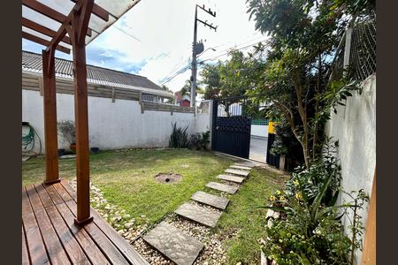 Casa para alugar com 130m², 4 quartos e 1 vaga Casa para alugar com 130m², 4 quartos e 1 vagaÁrea externa