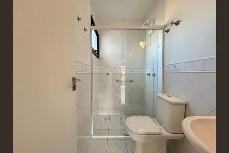 Casa para alugar com 130m², 4 quartos e 1 vaga Casa para alugar com 130m², 4 quartos e 1 vagaBanheiro suíte 2