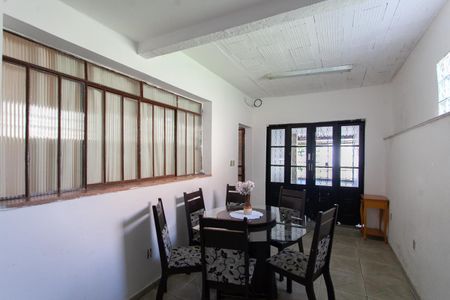 Casa à venda com 280m², 4 quartos e 3 vagasSala 2