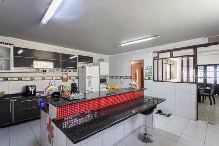 Casa à venda com 280m², 4 quartos e 3 vagasCozinha