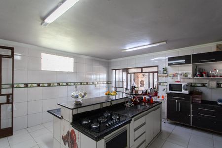 Casa à venda com 280m², 4 quartos e 3 vagasCozinha