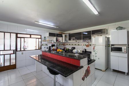 Casa à venda com 280m², 4 quartos e 3 vagasCozinha