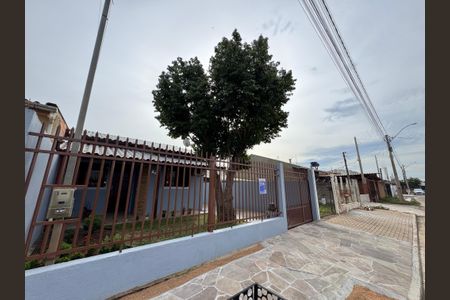 Casa à venda com 75m², 3 quartos e 3 vagasFachada e placa