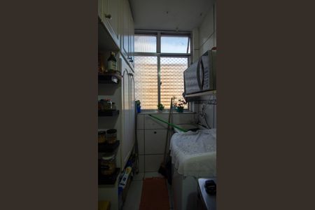 Apartamento à venda com 58m², 2 quartos e 1 vaga Apartamento à venda com 58m², 2 quartos e 1 vagaCozinha e Área de Serviço