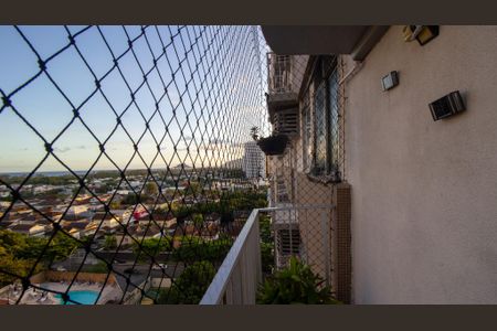 Apartamento à venda com 58m², 2 quartos e 1 vaga Apartamento à venda com 58m², 2 quartos e 1 vagaVaranda