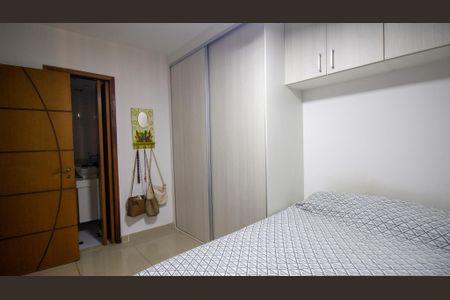 Apartamento à venda com 58m², 2 quartos e 1 vaga Apartamento à venda com 58m², 2 quartos e 1 vagaSuíte