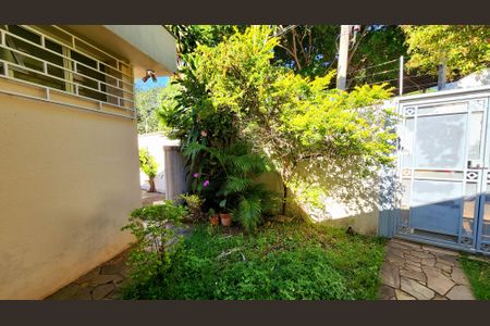 Casa à venda com 232m², 3 quartos e 6 vagasÁrea Externa