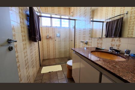 Casa à venda com 232m², 3 quartos e 6 vagasBanheiro Social