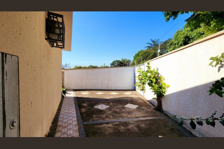 Casa à venda com 232m², 3 quartos e 6 vagasÁrea Externa