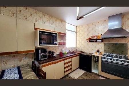 Casa à venda com 232m², 3 quartos e 6 vagasCozinha