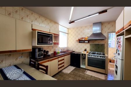 Casa à venda com 232m², 3 quartos e 6 vagasCozinha