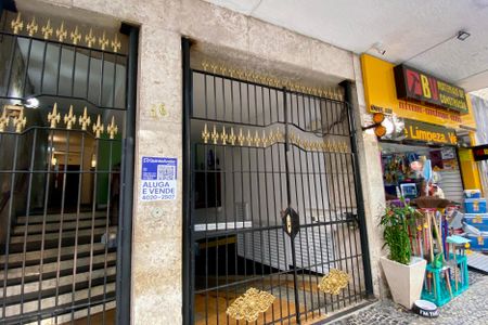 Apartamento à venda com 104m², 2 quartos e 1 vaga Apartamento à venda com 104m², 2 quartos e 1 vagaFachada