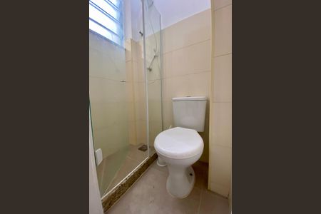 Apartamento à venda com 104m², 2 quartos e 1 vaga Apartamento à venda com 104m², 2 quartos e 1 vagaBanheiro de serviço