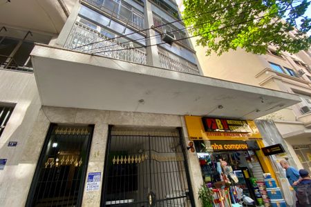 Apartamento à venda com 104m², 2 quartos e 1 vaga Apartamento à venda com 104m², 2 quartos e 1 vagaFachada