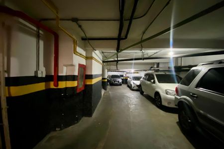 Apartamento à venda com 104m², 2 quartos e 1 vaga Apartamento à venda com 104m², 2 quartos e 1 vagaGaragem