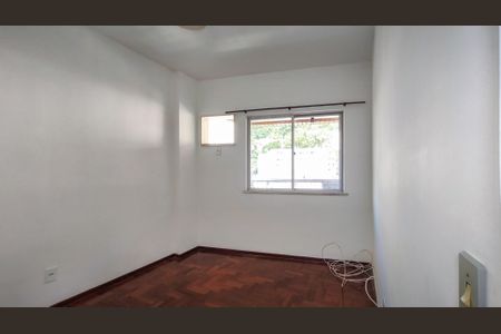 Apartamento para alugar com 100m², 2 quartos e 1 vaga Apartamento para alugar com 100m², 2 quartos e 1 vagaQuarto