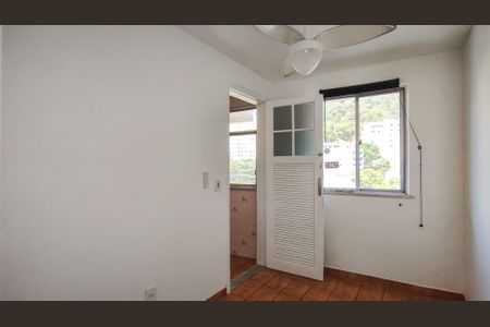 Apartamento para alugar com 100m², 2 quartos e 1 vaga Apartamento para alugar com 100m², 2 quartos e 1 vagaQuarto de Serviço