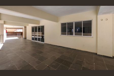 Apartamento para alugar com 100m², 2 quartos e 1 vaga Apartamento para alugar com 100m², 2 quartos e 1 vagaÁrea comum - Salão de festas