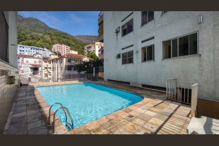 Apartamento para alugar com 100m², 2 quartos e 1 vaga Apartamento para alugar com 100m², 2 quartos e 1 vagaÁrea comum - Piscina