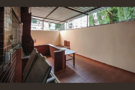 Apartamento para alugar com 100m², 2 quartos e 1 vaga Apartamento para alugar com 100m², 2 quartos e 1 vagaÁrea comum - Churrasqueira