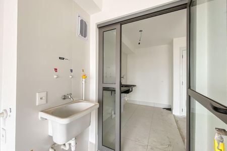 Apartamento à venda com 71m², 2 quartos e 1 vagaÁrea de Serviço