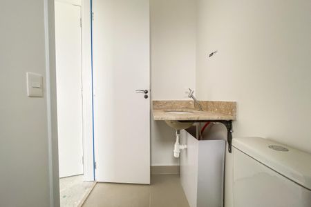 Apartamento à venda com 71m², 2 quartos e 1 vagaBanheiro Suíte 02