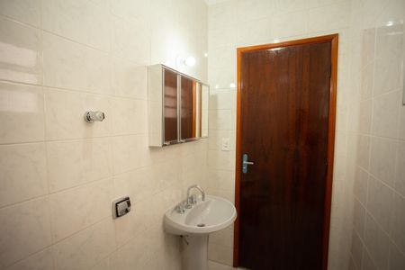 Casa para alugar com 107m², 4 quartos e 1 vagaBANHEIRO