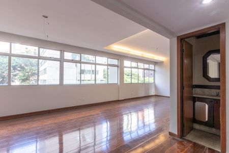 Apartamento à venda com 175m², 4 quartos e 2 vagasSala