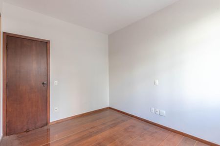 Apartamento à venda com 175m², 4 quartos e 2 vagasQuarto 1