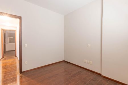 Apartamento à venda com 175m², 4 quartos e 2 vagasQuarto 3