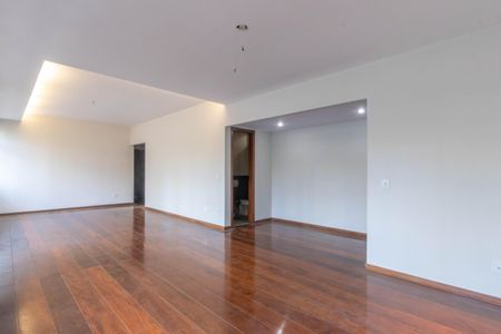 Apartamento à venda com 175m², 4 quartos e 2 vagasSala