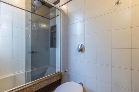 Apartamento à venda com 175m², 4 quartos e 2 vagasBanheiro