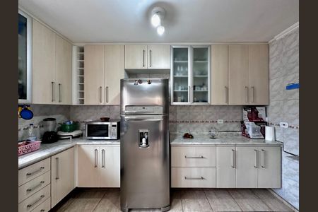 Casa à venda com 190m², 2 quartos e 1 vaga Casa à venda com 190m², 2 quartos e 1 vagaCozinha