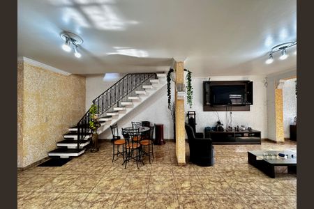 Casa à venda com 190m², 2 quartos e 1 vaga Casa à venda com 190m², 2 quartos e 1 vagaSala