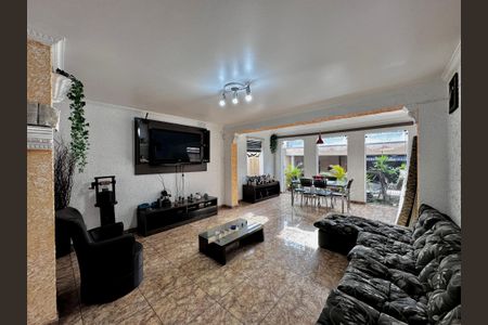 Casa à venda com 190m², 2 quartos e 1 vaga Casa à venda com 190m², 2 quartos e 1 vagaSala