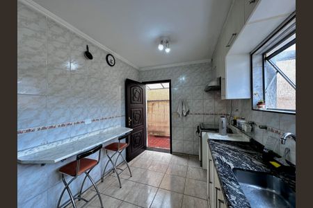 Casa à venda com 190m², 2 quartos e 1 vaga Casa à venda com 190m², 2 quartos e 1 vagaCozinha