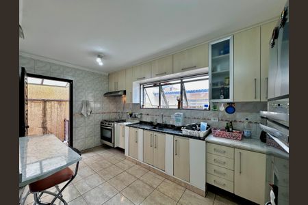 Casa à venda com 190m², 2 quartos e 1 vaga Casa à venda com 190m², 2 quartos e 1 vagaCozinha