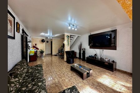 Casa à venda com 190m², 2 quartos e 1 vaga Casa à venda com 190m², 2 quartos e 1 vagaSala