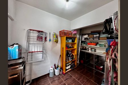 Casa à venda com 190m², 2 quartos e 1 vaga Casa à venda com 190m², 2 quartos e 1 vagaQuarto de Serviço