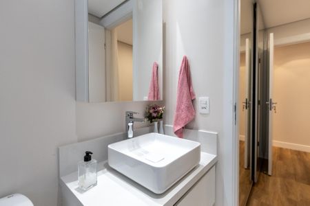 Apartamento à venda com 79m², 2 quartos e 1 vaga Apartamento à venda com 79m², 2 quartos e 1 vagaBanheiro da Suíte 2