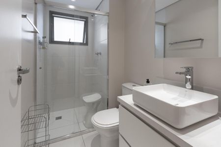 Apartamento à venda com 79m², 2 quartos e 1 vaga Apartamento à venda com 79m², 2 quartos e 1 vagaBanheiro da Suíte 2